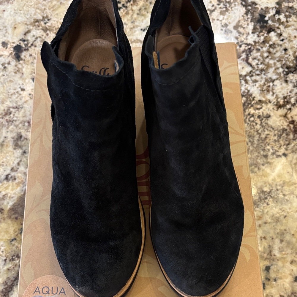 Sofft Black Suede Wedge Boots - Picture 5 of 5